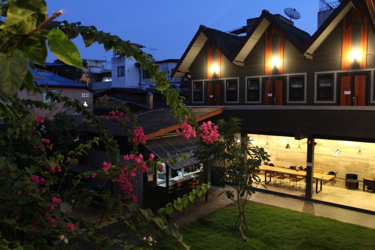 Chiangmai Moli Inn (Adults Only) Chiang Mai Luaran gambar